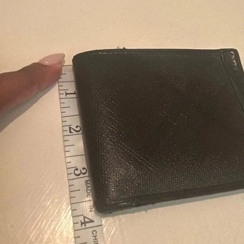 Burberry Men's Bifold Cardholder Wallet Black Brown Subtle Nova Check Plaid Luxe